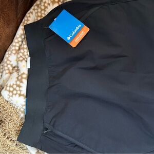 Columbia Women's Black Mini Skirt